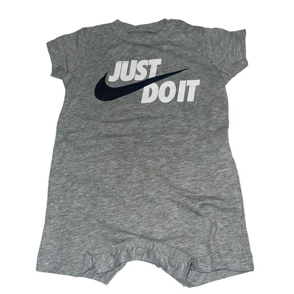 Nike “Just Do It” Grey, Black &‎ White Romper - Size 3 months - Picture 1 of 4